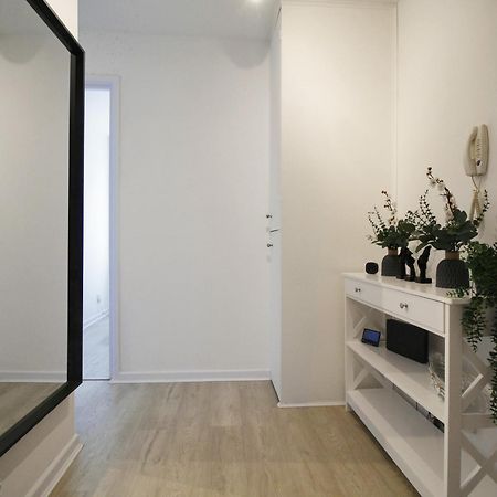 2Bdr Flat Rg1 - Free Open Parking Apartment Рединг Екстериор снимка