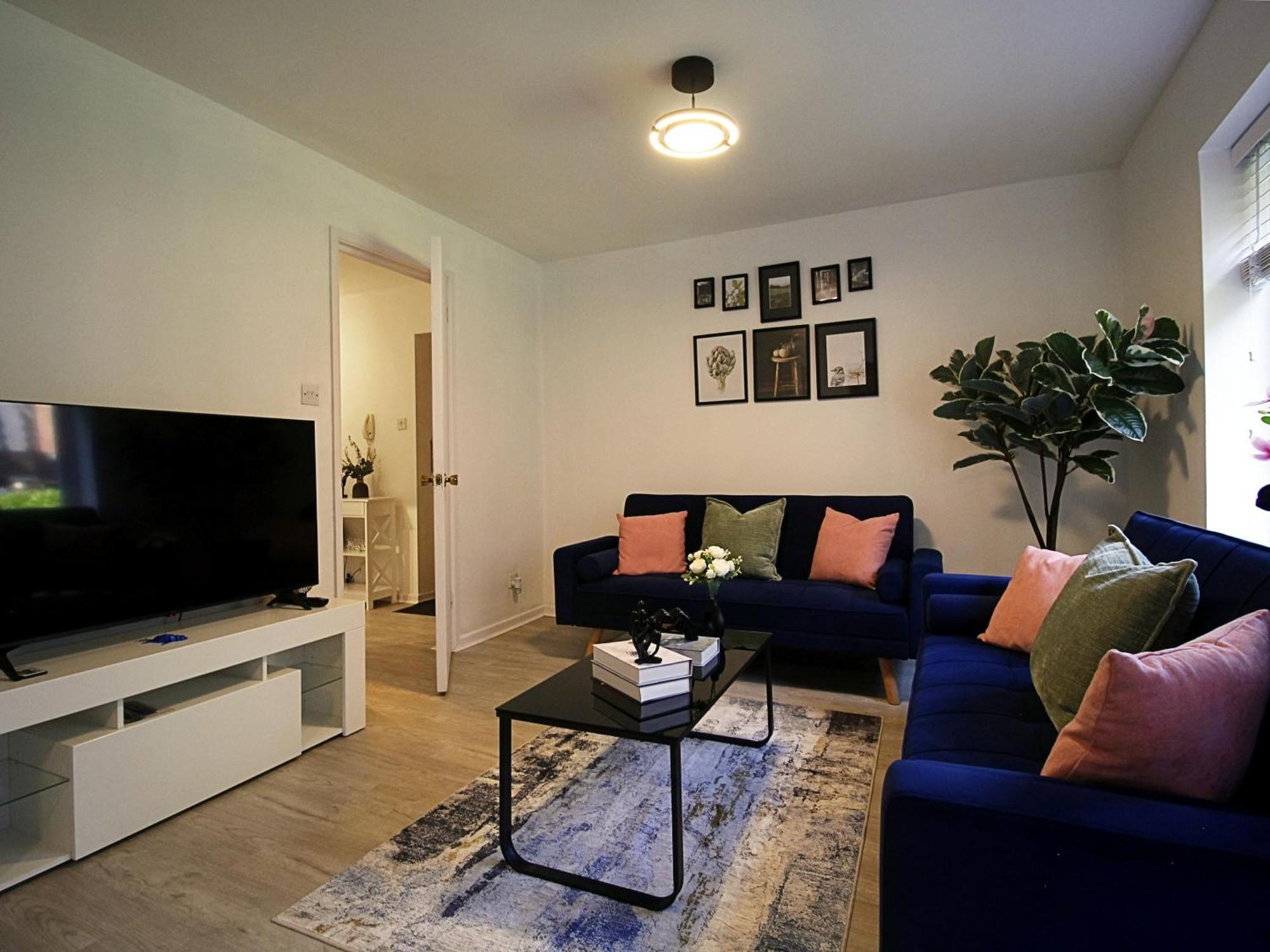 2Bdr Flat Rg1 - Free Open Parking Apartment Рединг Екстериор снимка