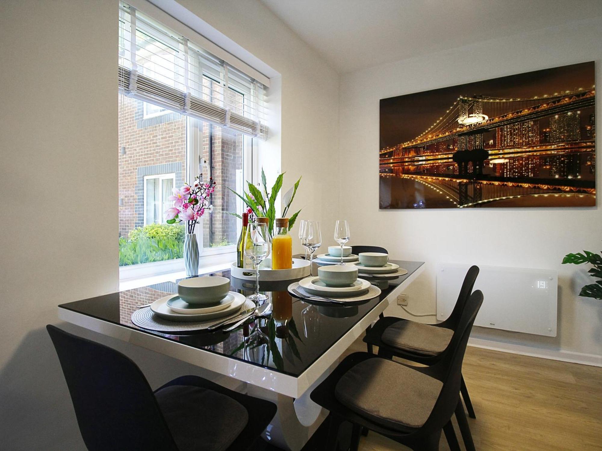 2Bdr Flat Rg1 - Free Open Parking Apartment Рединг Екстериор снимка